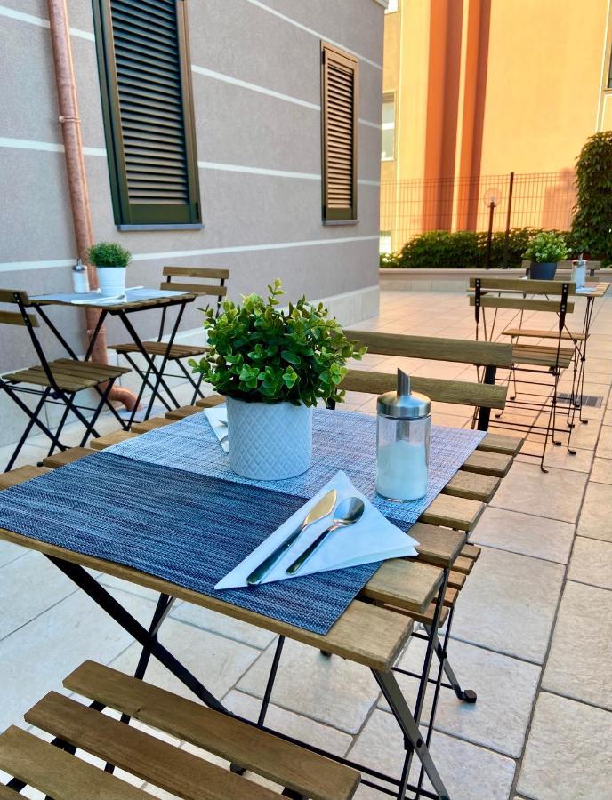 Floridida Rooms & Breakfast Marina dʼMarina dʼAndora 외부 사진